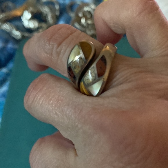 925 Sterling Silver ring in browns& golds Crossover Style inlaid vintage - Picture 5 of 6